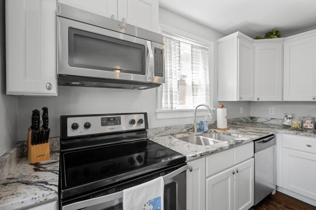 Private House + Yard Central Location To All Rva Richmond Exterior foto
